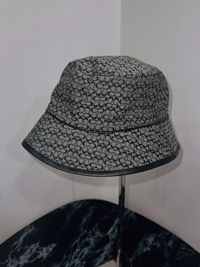 Coach Gray/Black Signature Monogram Bucket Hat Size M / L AUTHENTIC Unisex